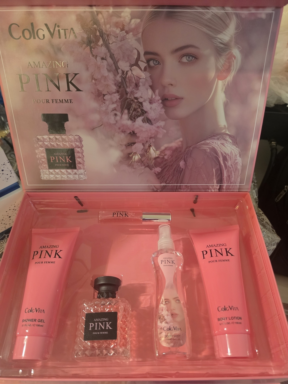 Amazing Pink Women Makeup & Fragrance Gift Set - Pink